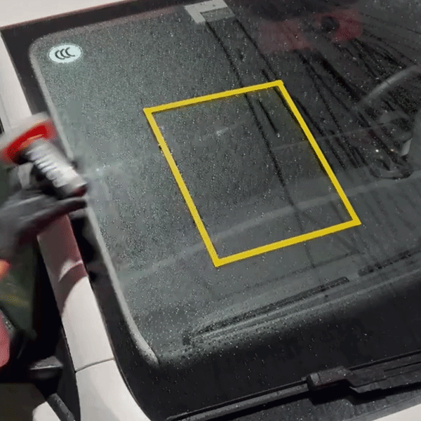 3-in-1 Glas-Reinigungspaste✨Entfernt Ölfilm & Fett, Wasserabweisender Abperl-Effekt & Anti-Blendschutz🚗